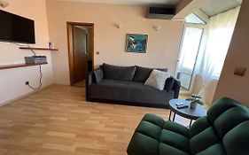 Apartment Raya
